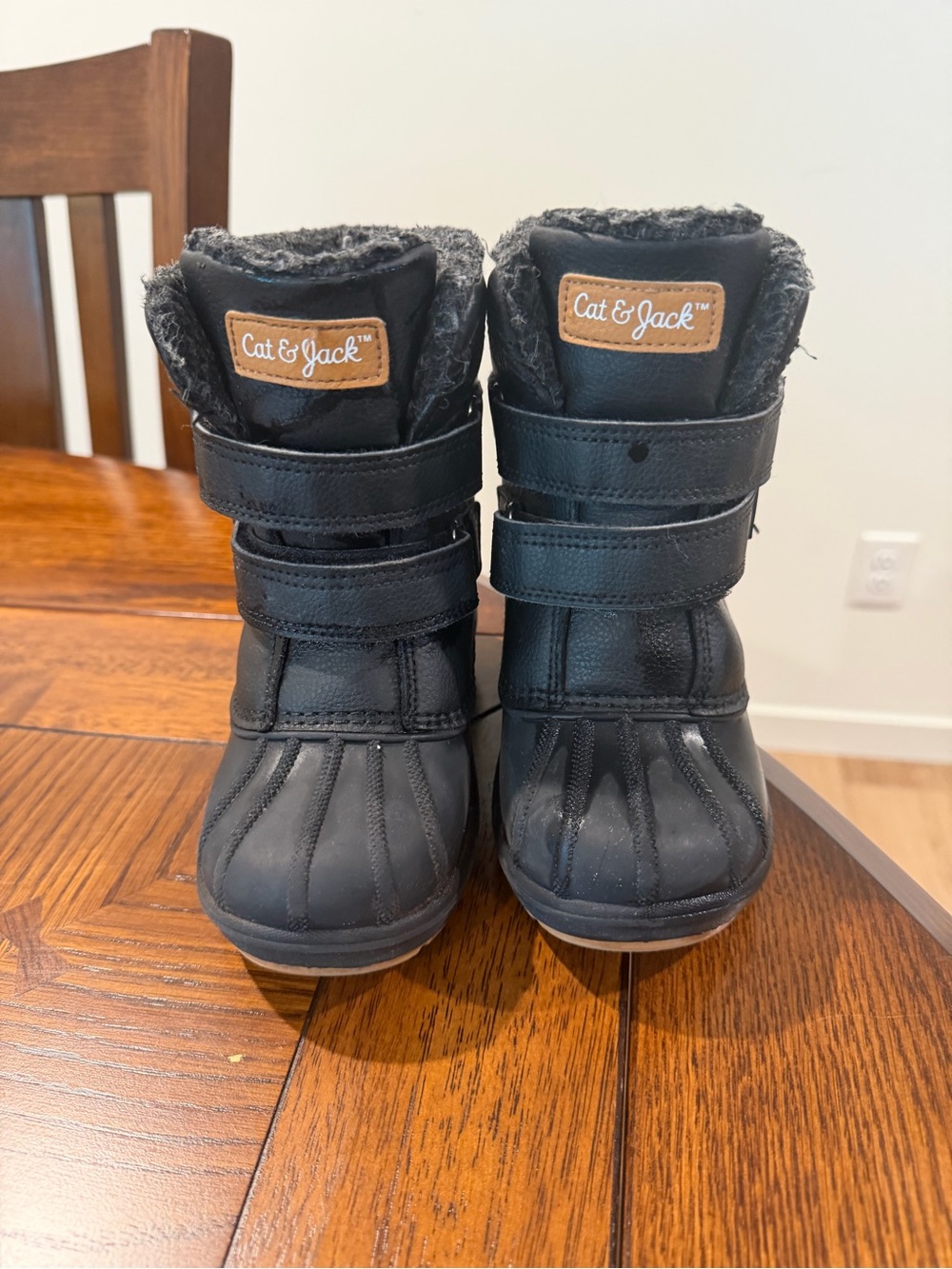 Cat & Jack Black Faux Fur Lined Kids Winter Boots 10T